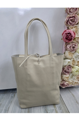 Kožen&aacute; čierna kabelka Italy