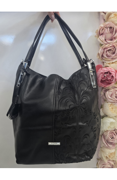 Čierna kabelka elegantná na plece Silvia Rosa
