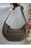 Hnedá crossbody kabelka z trhaného semišu
